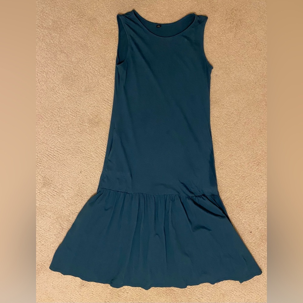 Uniqlo Elegant Sleeveless Teal Dress